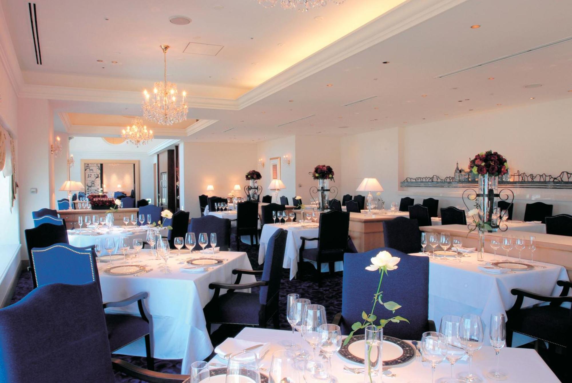Rihga Royal Hotel Hiroshima Bagian luar foto