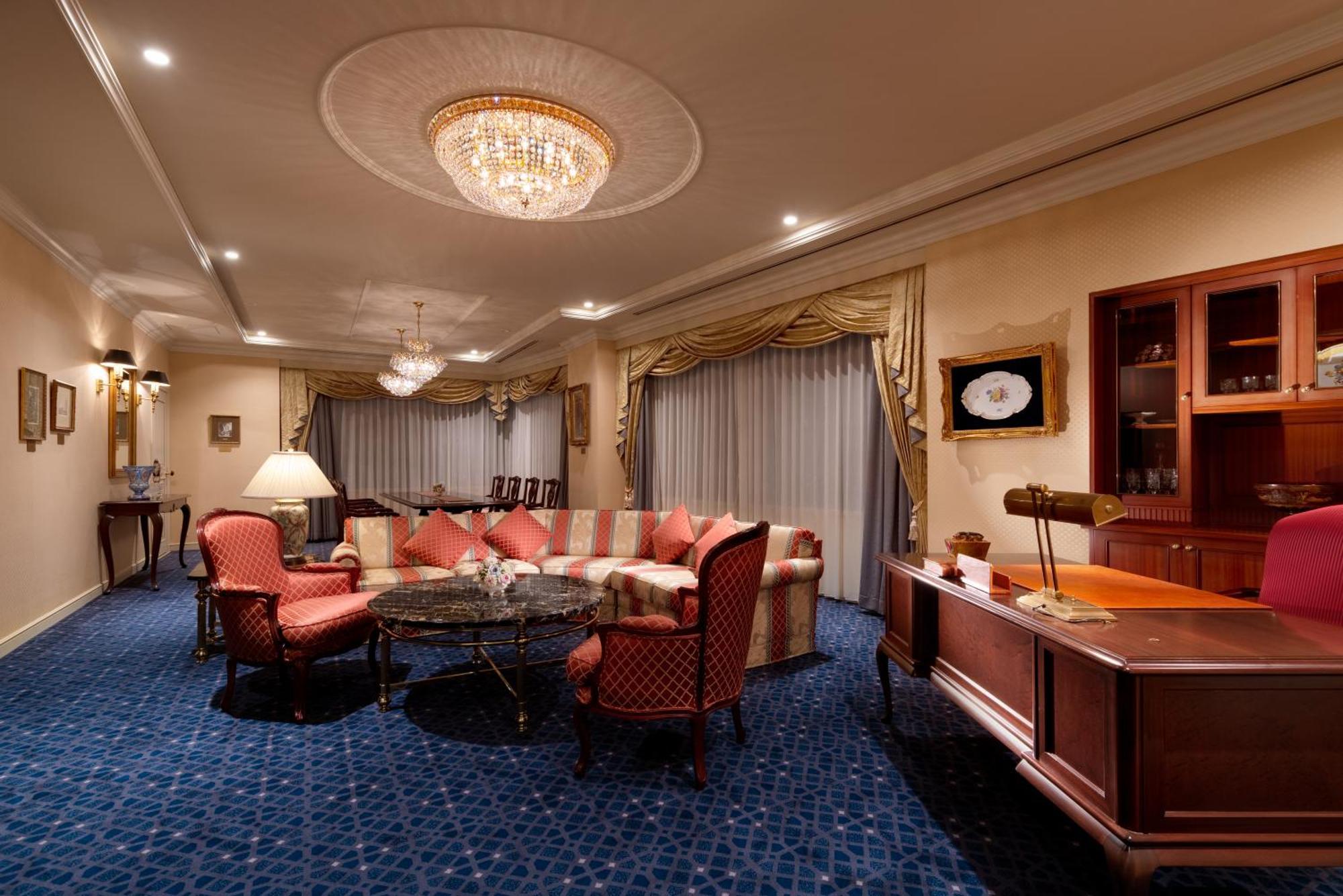 Rihga Royal Hotel Hiroshima Bagian luar foto