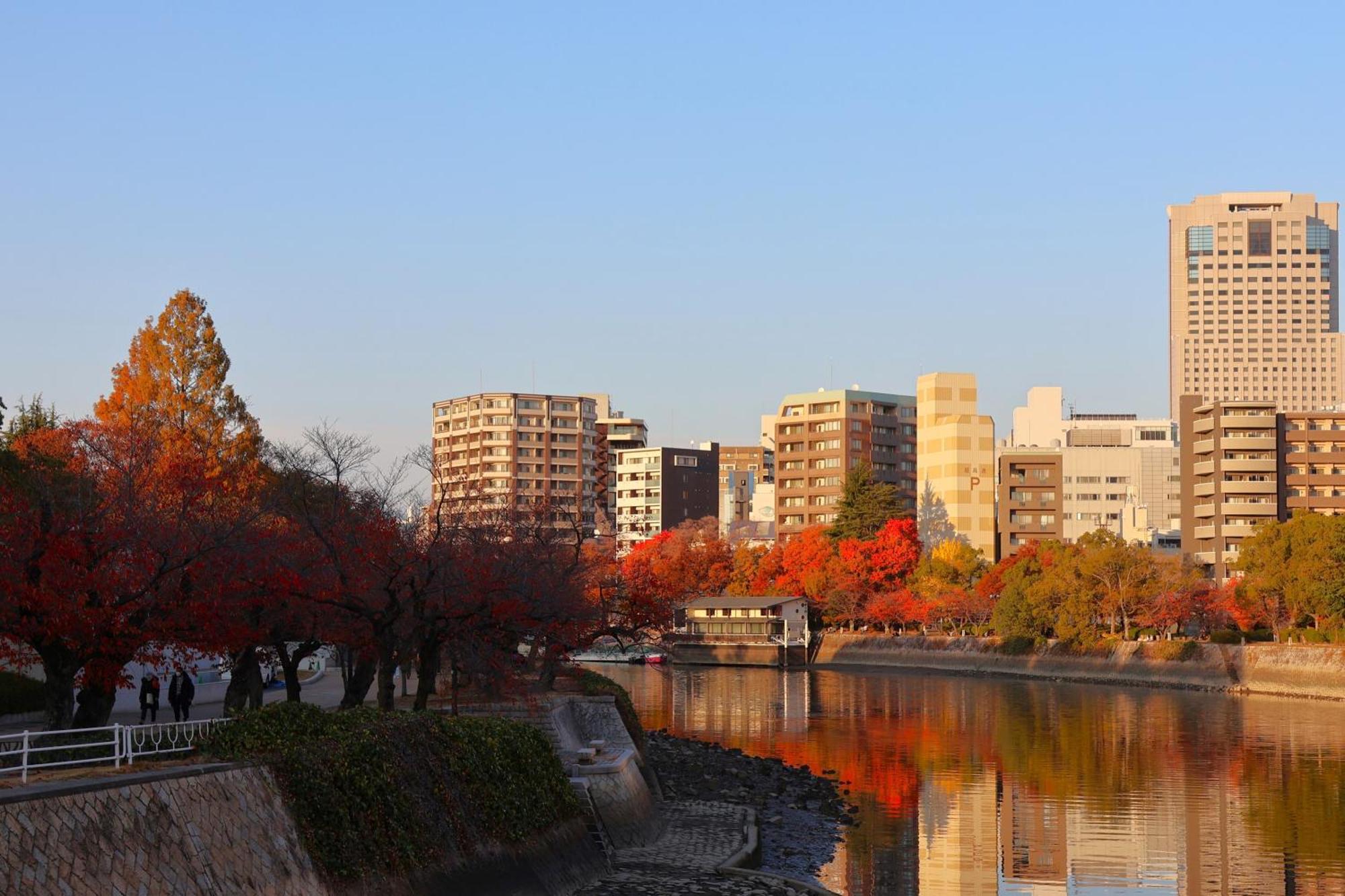 Rihga Royal Hotel Hiroshima Bagian luar foto