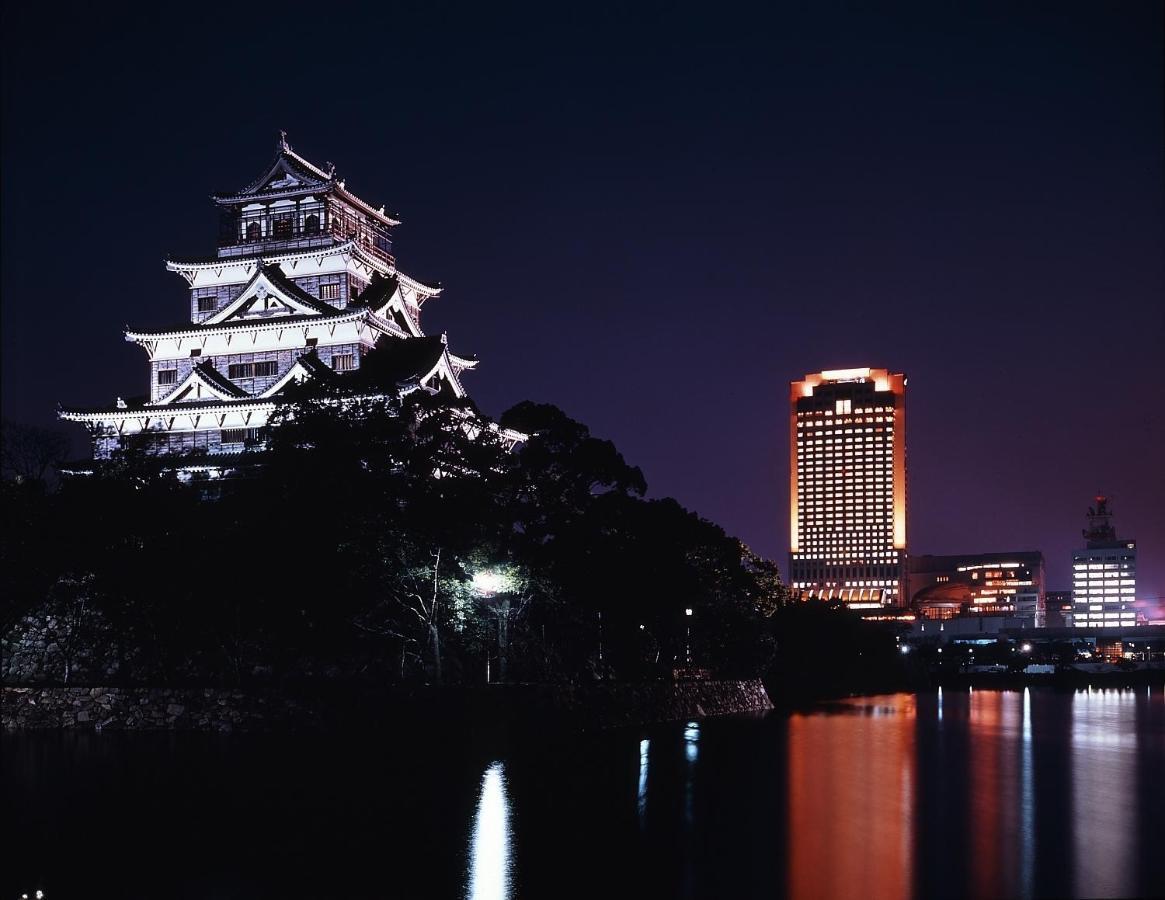 Rihga Royal Hotel Hiroshima Bagian luar foto