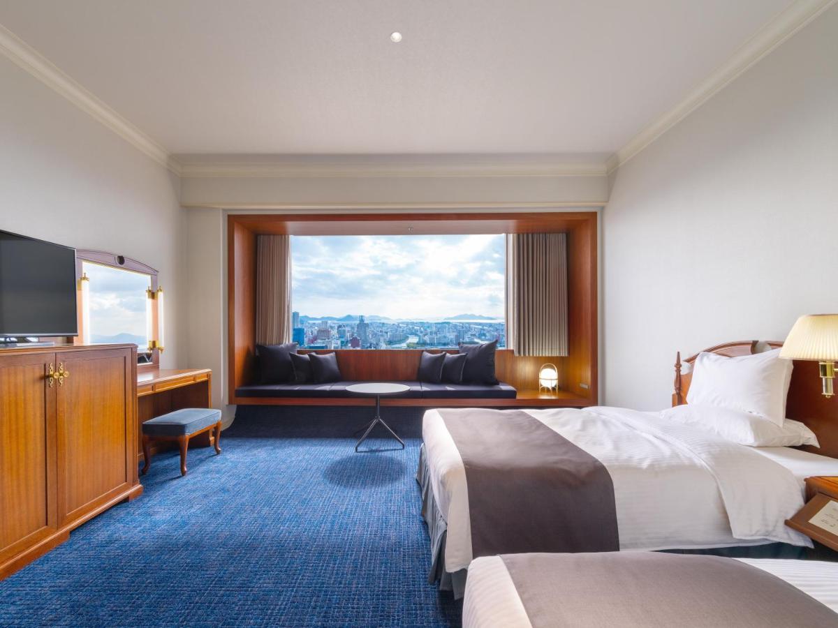 Rihga Royal Hotel Hiroshima Bagian luar foto